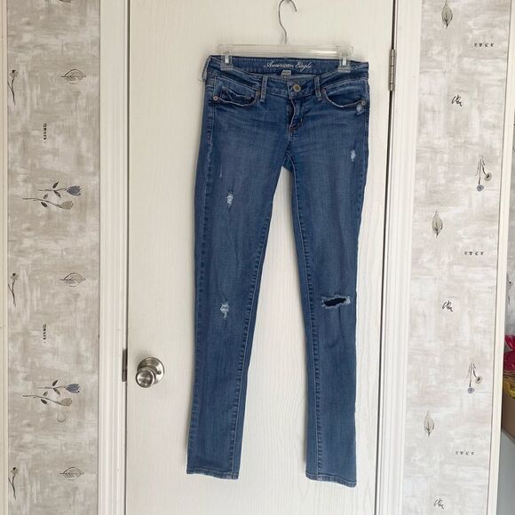 American Eagle Skinny Distressed Jeans - Picture 1 of 8